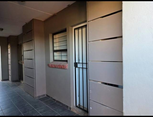 2 BEDROOM APARTMENT FOR SALE IN SUGAR BUSH ESTATE